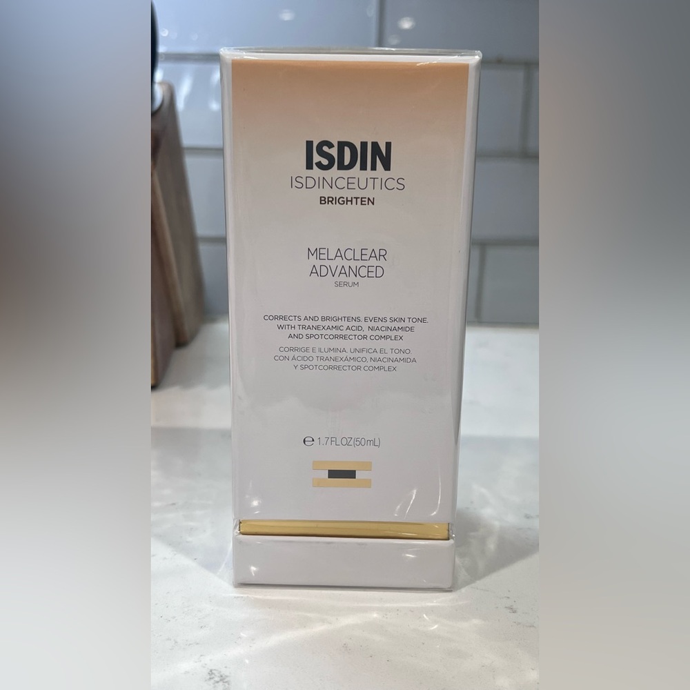 ISDIN ISDINCEUTICS Melaclear Advanced Serum - White